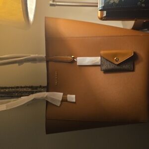Brand New Michael Kors Vincent Large Tote Bag with Card Case